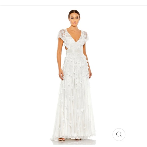 MAC DUGGAL GOWN - Picture 3 of 12